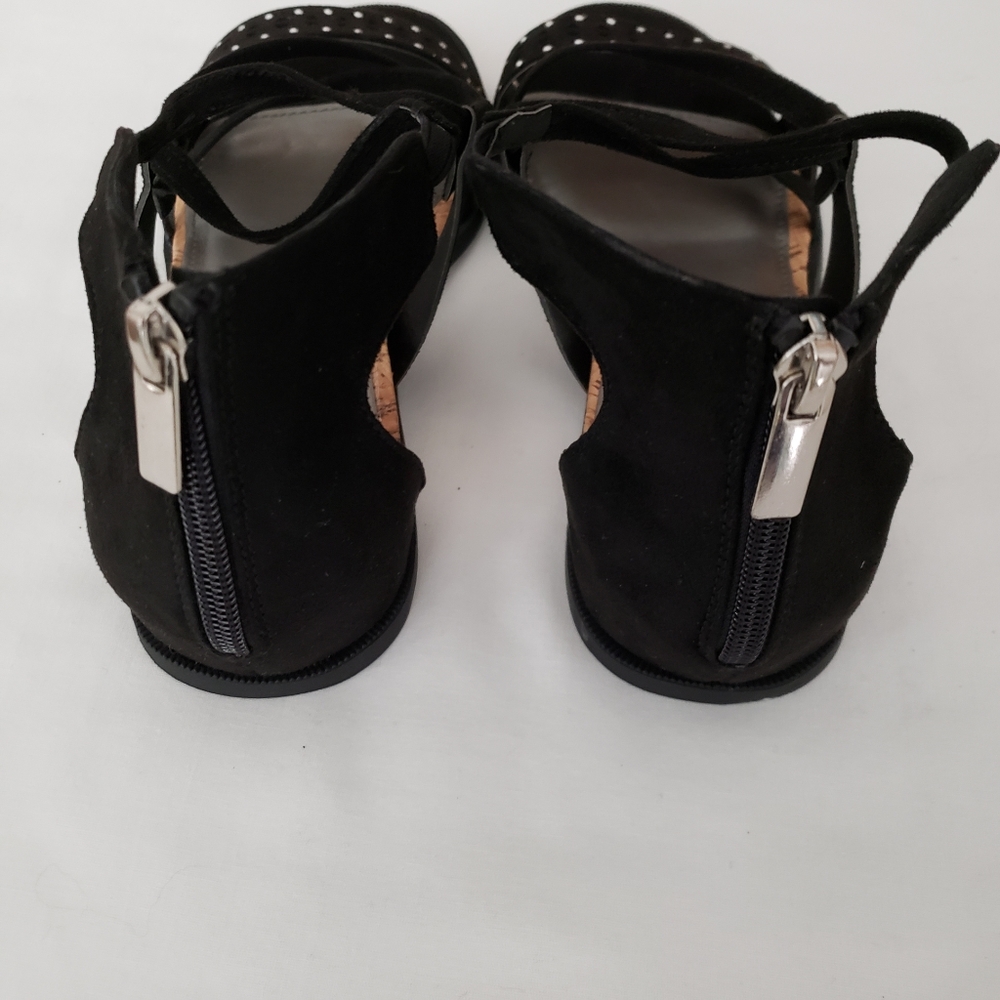 SOLD. Cloudwalkers | 7W BlackWedge Sandals - Picture 3 of 6